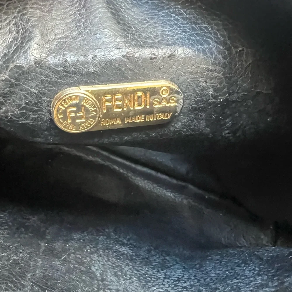 Vintage FENDI crossbody bag - Picture 4 of 5